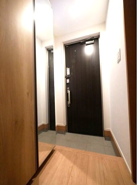 中村区岩塚町２丁目戸建の玄関