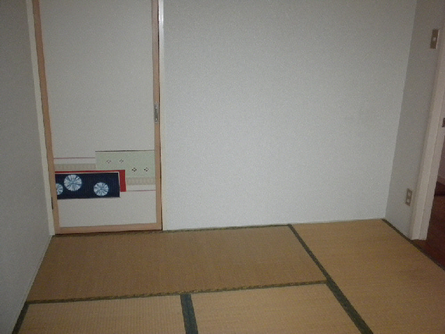 レジデンス西岡の和室