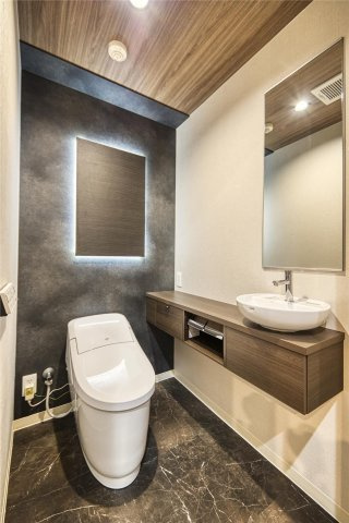 ヒルズレジデンシャルD22のトイレ