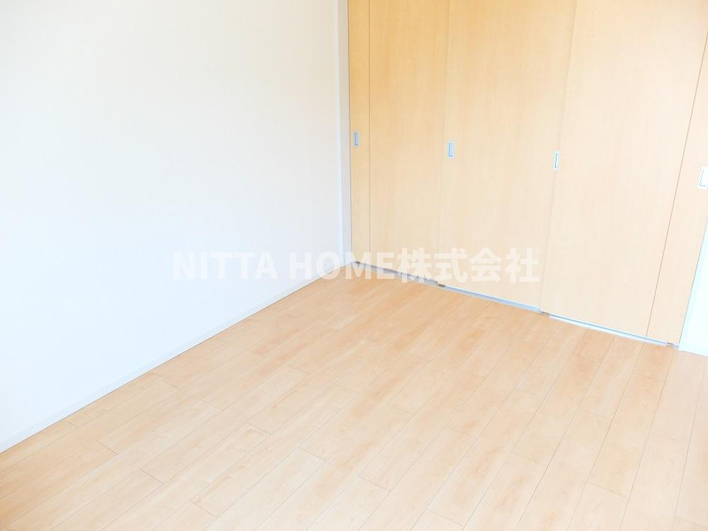 ミニョンプラス１の寝室|きれいなフローリングに仕上がっています♪