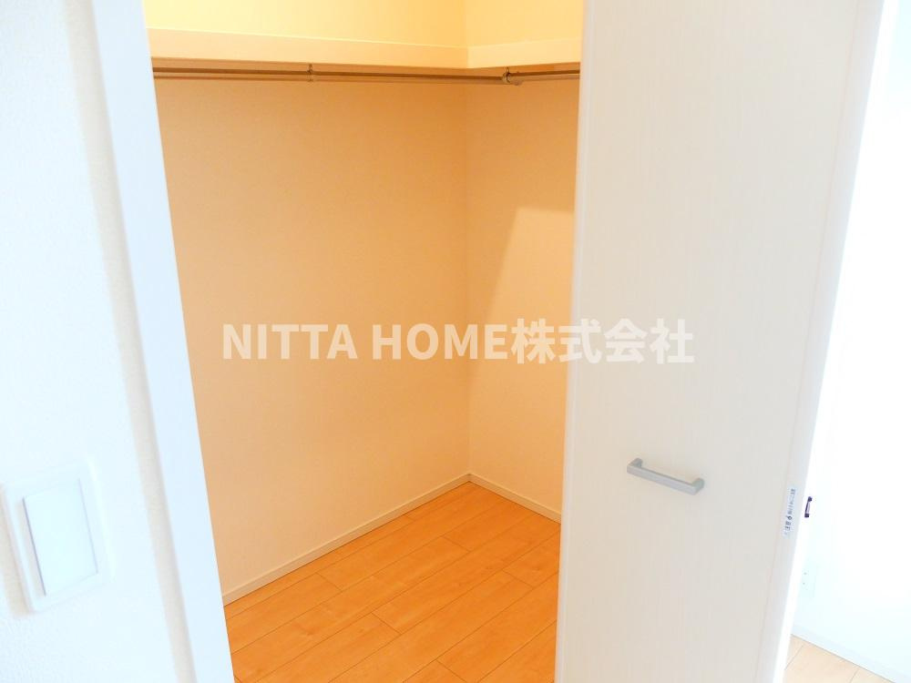 ミニョンプラス１の収納|収納豊富なウォークインクローゼット☆