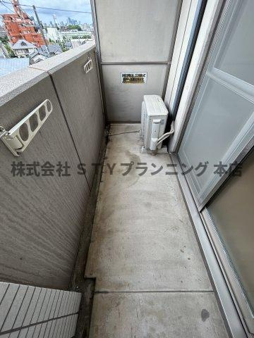 仲介手数料０円！ルミエール山中のバルコニー