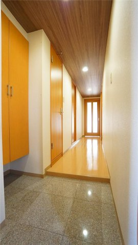 フォルク本宮の玄関