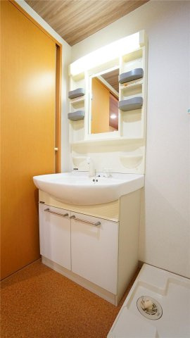 フォルク本宮の独立洗面台