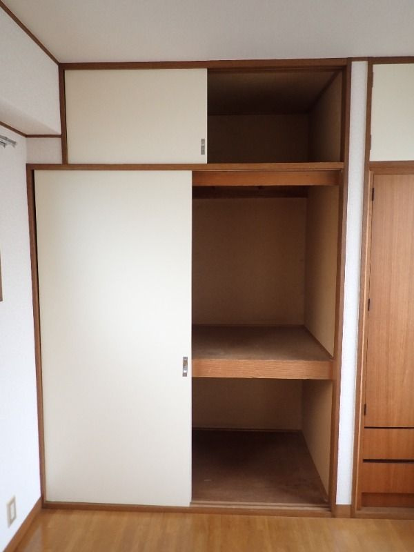 ハイツカブラキの収納