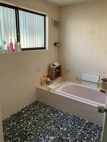 桐生市境野町7丁目中古戸建の浴室