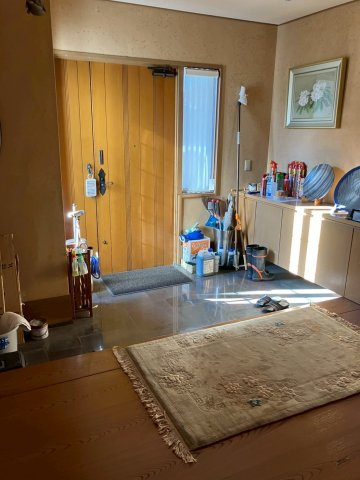 桐生市境野町7丁目中古戸建の玄関