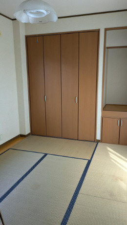 万々の和室|ベッドじゃなく、布団が落ち着く。そんな人には、やっぱりこの一室♪