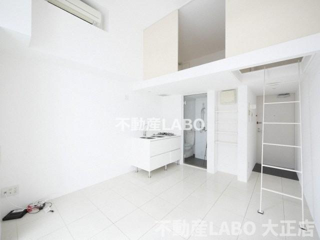 是空NAMBA NISHIの居間・リビング