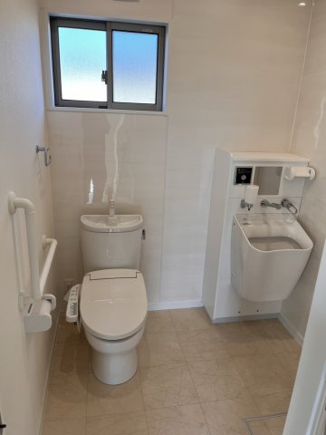 【トイレ】 | 浪江町新町事務所 | 清潔感のあるトイレです