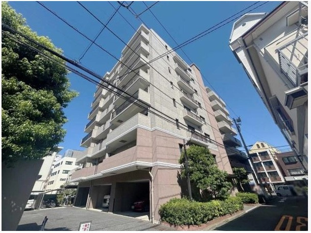 ★仲介手数料無料★クレストコート中落合（角住戸につき眺望・通風良好）の外観