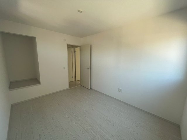 ◆リビング広々２０帖以上の４ＬＤＫ◆並列駐車２台可能◆伏見区向島庚申町２期の洋室|洋室