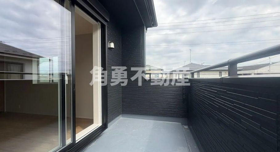 平塚市達上ケ丘　新築一戸建て　1号棟の内観：施工例|《施工例》バルコニー