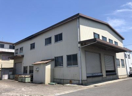 野洲市乙窪の倉庫の外観