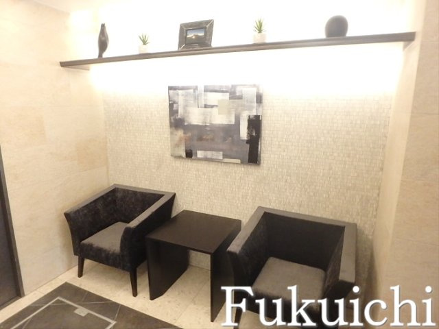 コスモリード学芸大学のロビー