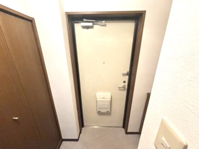サイレンスⅠの玄関