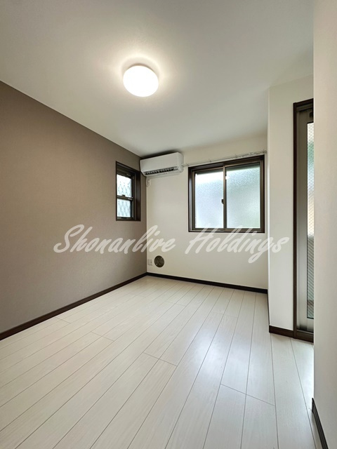 ヒルサイド追浜の居間・リビング|角部屋2面採光♪