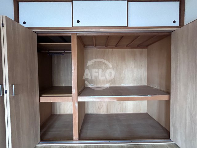 帝塚山セントポリアの収納|帝塚山セントポリア　クローゼット