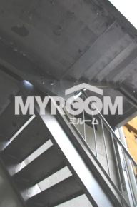 第１０ビルのその他共用部分|階段