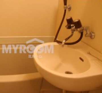 第１０ビルのエントランス