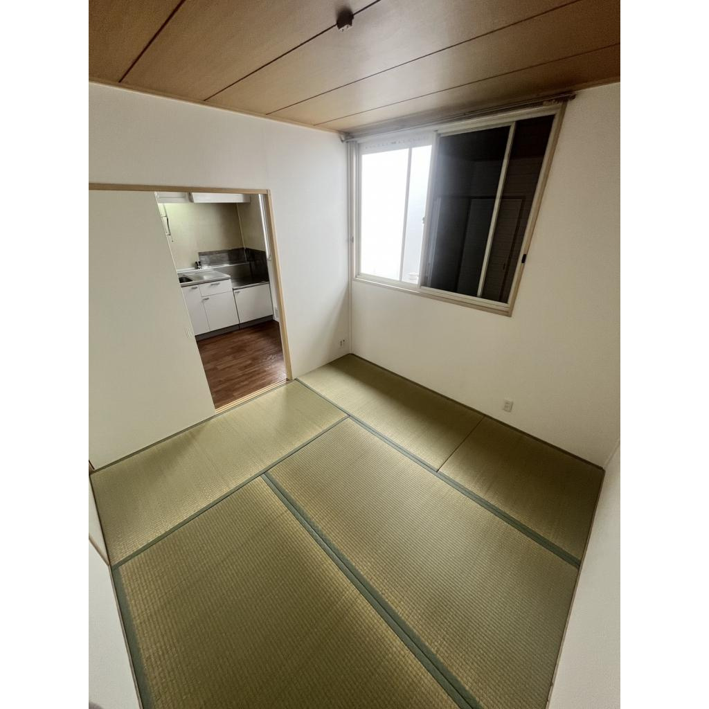 ファミール林　Ｂ棟