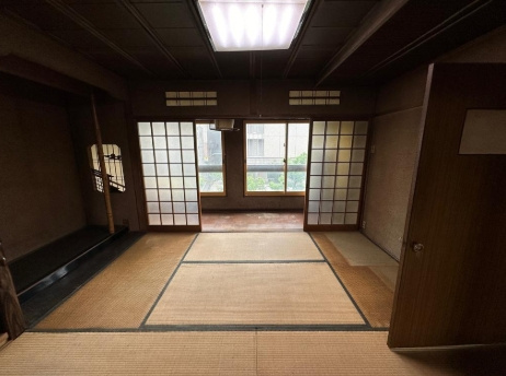 塚本ビルの内装