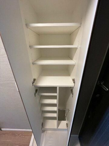 SYNEX　KAMEIDOの玄関