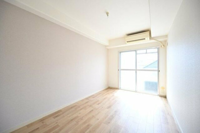 【寝室】 | ラ・カーサ