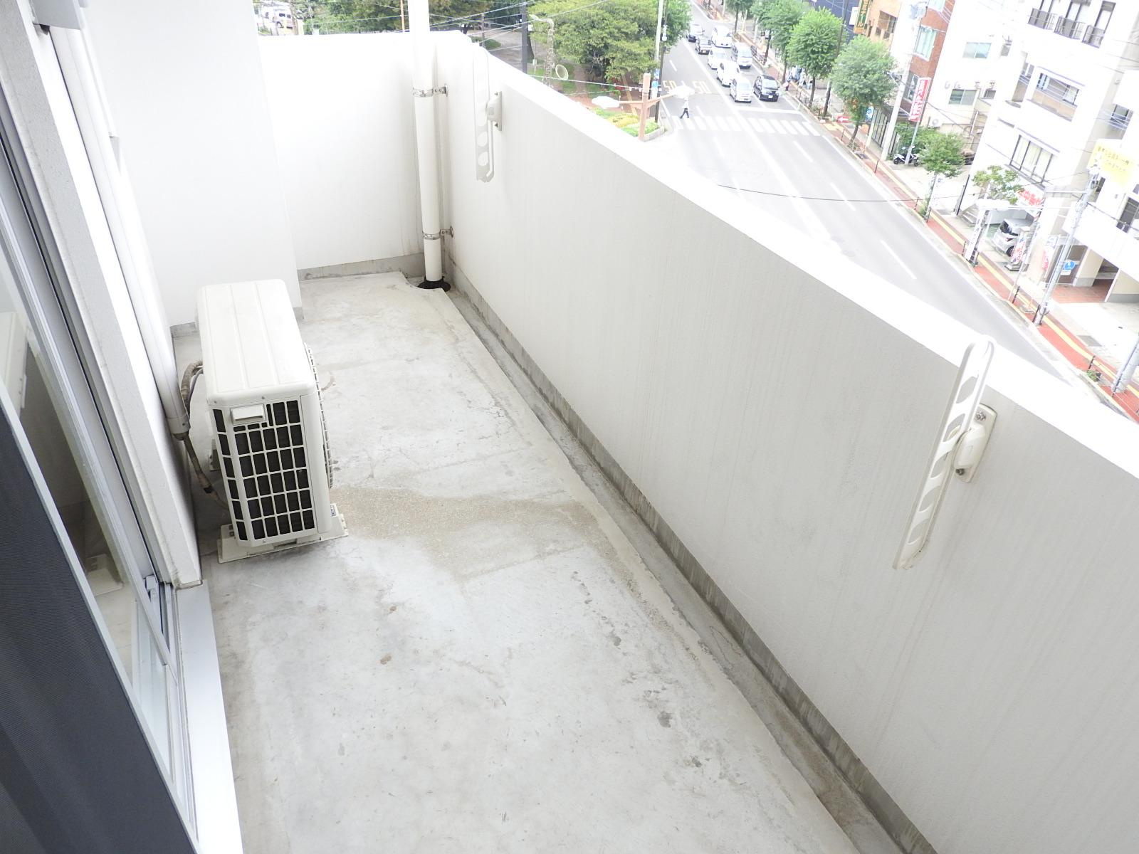 modern palazzo文教通りのバルコニー