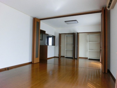 【居間・リビング】 | 高島新屋敷M戸建