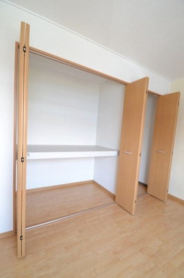 【寝室】 | サンライズパレス