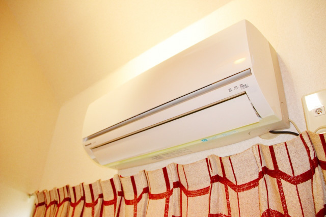 第９紀州ハイツの設備|エアコン（同一仕様写真）