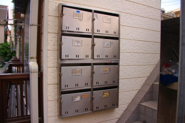 第９紀州ハイツのエントランス|ポスト