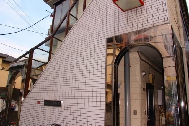 第９紀州ハイツのエントランス|外観