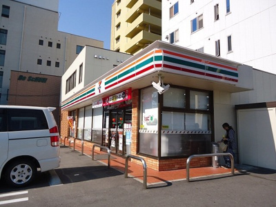 【周辺】 | コンフォルトくろだ | セブンイレブン東口店様まで200m
