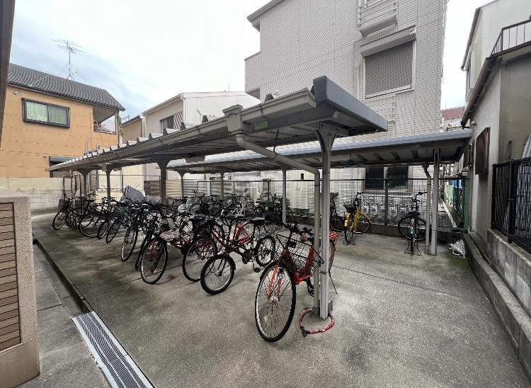 Ｇｒａｃｅ　Ｃｏｕｒｔのその他