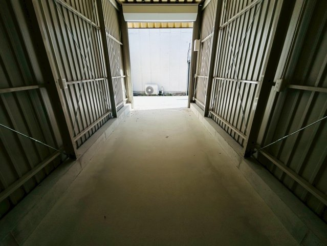 豊田市西町貸倉庫の内装