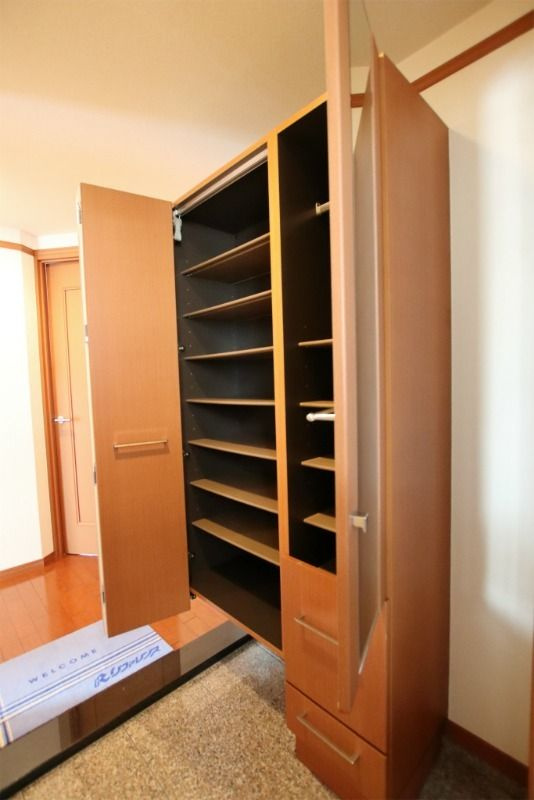 福岡市中央区春吉２丁目の賃貸マンションの収納
