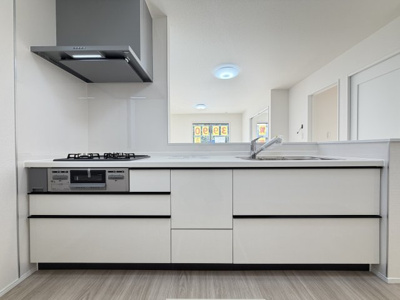 【キッチン】 | 沖縄市知花（全3棟） | ※同仕様写真です