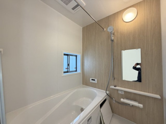 【浴室】 | 沖縄市知花（全3棟） | ※同仕様写真です