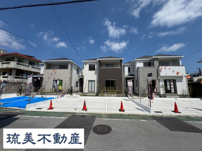 【外観】 | 沖縄市知花（全3棟） | ※全棟並列駐車3台可♪