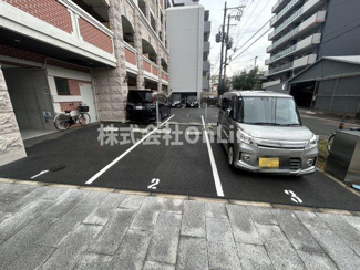 【駐車場】