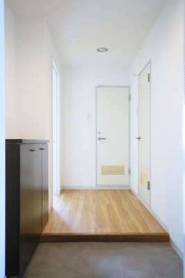 【玄関】 | 成加パラシオン | 明るい玄関です