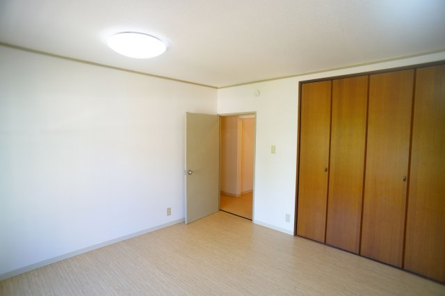 奈良ハイツの居間・リビング