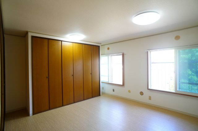 奈良ハイツの居間・リビング