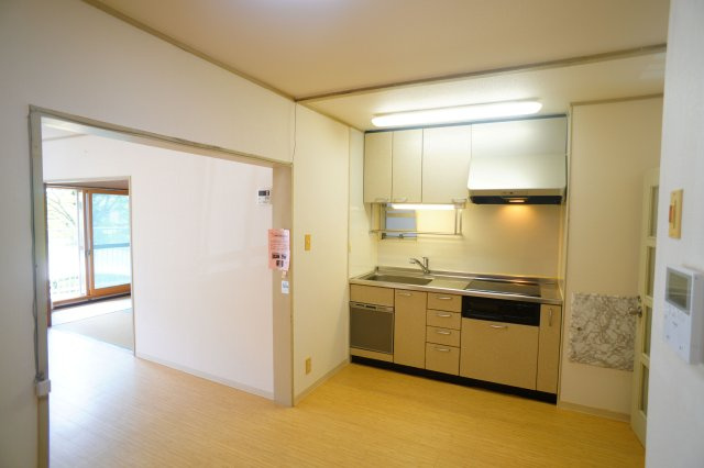 奈良ハイツの居間・リビング