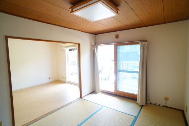 奈良ハイツの和室