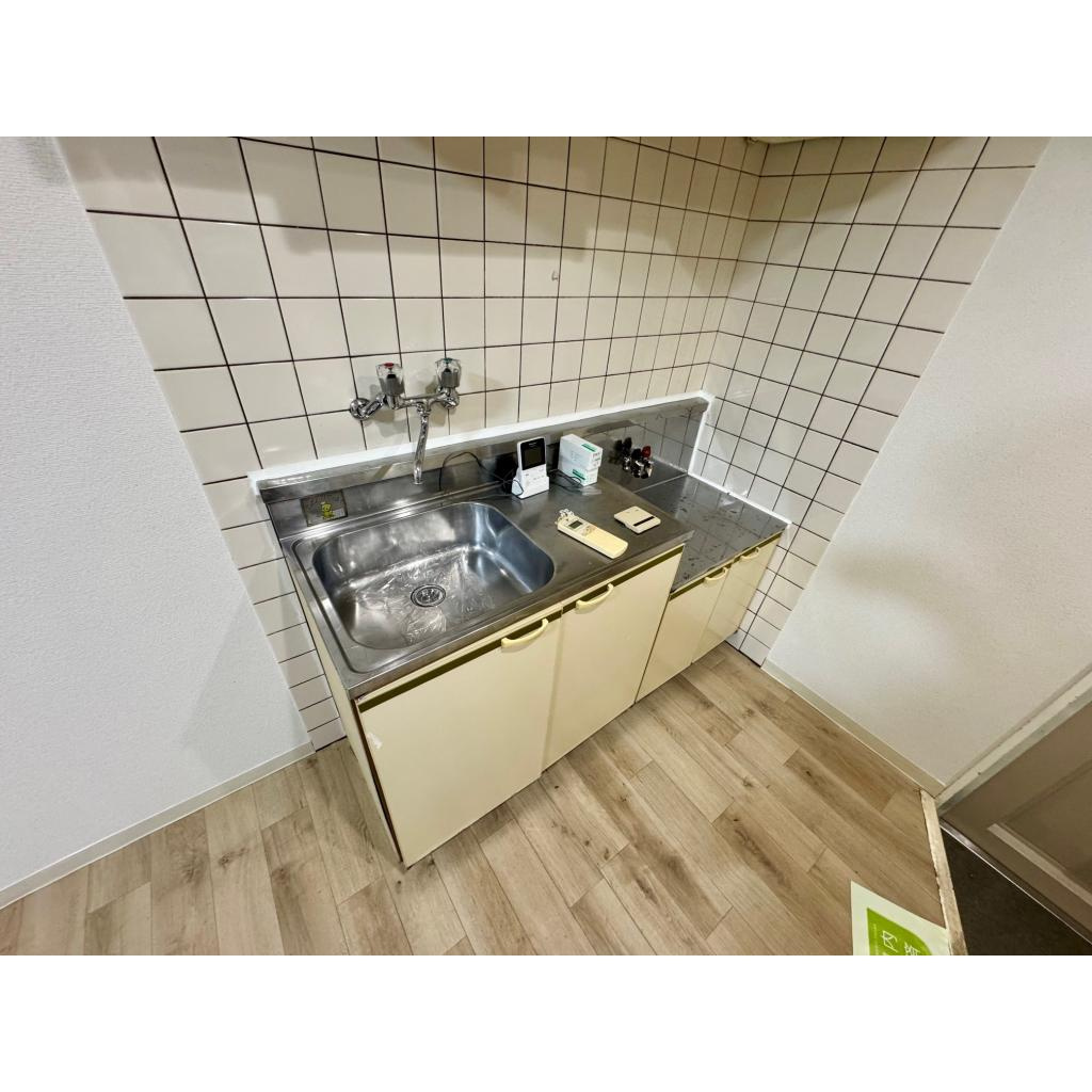 玄武堂ビルのキッチン