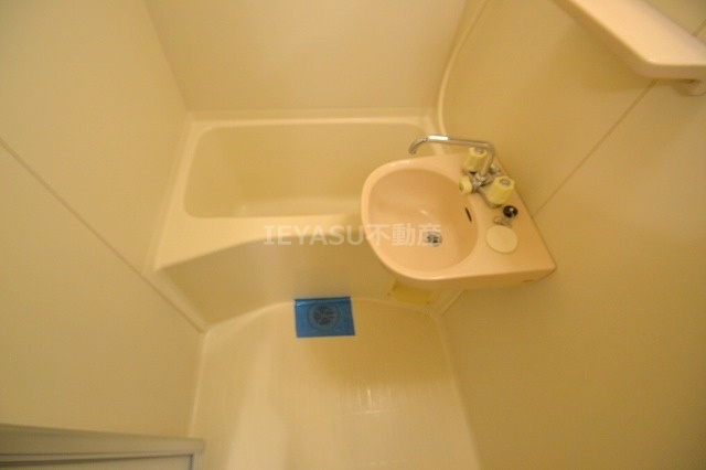 広島市中区富士見町の賃貸マンションの浴室|落ち着いた空間のお風呂です