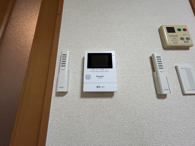 サンタ　ピュアリの内装|カメラ付インターホン